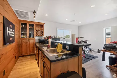 740 W Uzona Ave, Hildale, UT 84784 - Photo 3