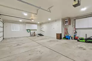 362 S Glen Cir E, Fruit Heights, UT 84037 - Photo 53