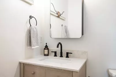 1559 E Oak Cliff Dr N, Provo, UT 84604 - Photo 37