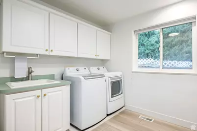 1559 E Oak Cliff Dr N, Provo, UT 84604 - Photo 43