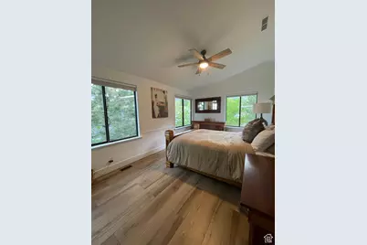 3599 E Oakview Dr, Millcreek, UT 84124 - Photo 9