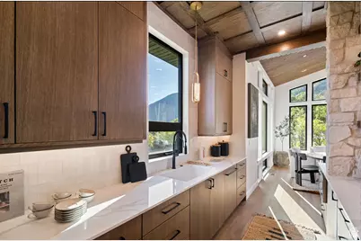 1040 S Summit Creek Dr, Woodland Hills, UT 84653 - Photo 7