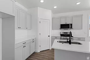 336 W Rosie Loop, Cedar City, UT 84721 - Photo 3