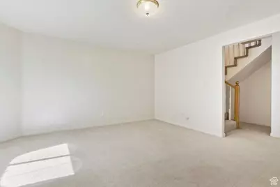 7825 S Spruce Tree Ln, Sandy, UT 84094 - Photo 19