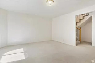 7825 S Spruce Tree Ln, Sandy, UT 84094 - Photo 19