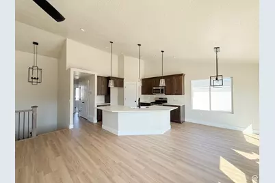 2098 N 425 W #240, Tooele, UT 84074 - Photo 3