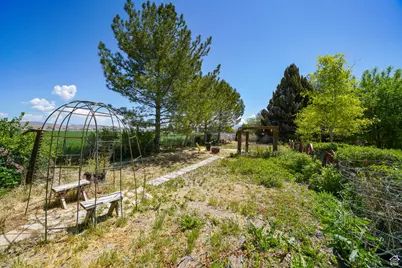 143 E 100 N, Gunnison, UT 84634 - Photo 25