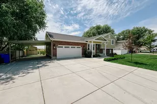 1557 N 2750 W, Plain City, UT 84404 - Photo 3