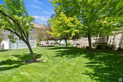 696 S Clearwater Falls Dr E, Layton, UT 84041 - Photo 31