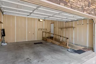 696 S Clearwater Falls Dr E, Layton, UT 84041 - Photo 29