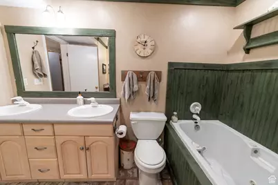 10273 Flanders Rd S, Sandy, UT 84092 - Photo 27