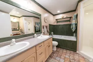 10273 Flanders Rd S, Sandy, UT 84092 - Photo 29