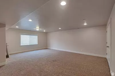 222 E 905 N, Orem, UT 84057 - Photo 29