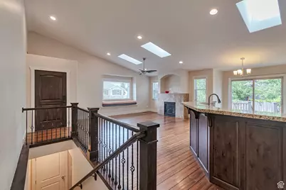 222 E 905 N, Orem, UT 84057 - Photo 9