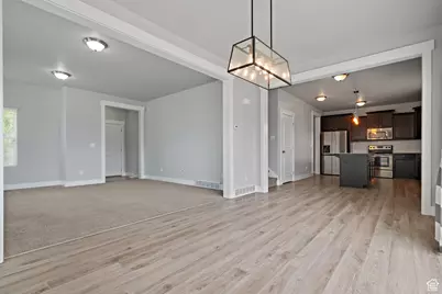 4959 Sagebrush Ln E, Eagle Mountain, UT 84005 - Photo 7