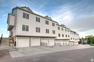 939 N Harbor Village Dr E, Garden City, UT 84028 - Photo 3