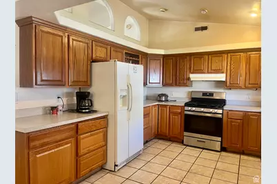 766 Huntridge Dr, Moab, UT 84532 - Photo 9