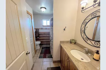 758 N Cambry Dr, Garden City, UT 84028 - Photo 17