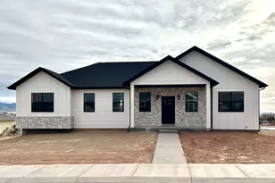 431 W Center St S, Gunnison, UT 84634 - Photo 1