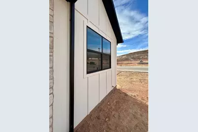 431 W Center St S, Gunnison, UT 84634 - Photo 9