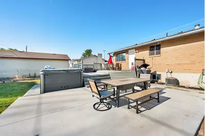 1657 N 1500 W, Clinton, UT 84015 - Photo 25