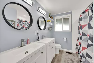 1657 N 1500 W, Clinton, UT 84015 - Photo 11