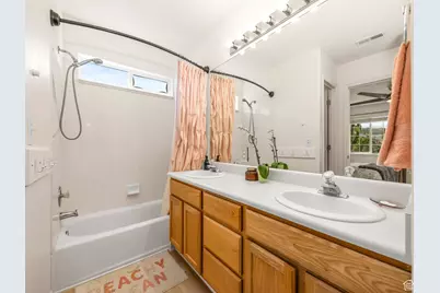 4113 E Cattle Dr, Eagle Mountain, UT 84005 - Photo 13