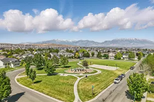 4113 E Cattle Dr, Eagle Mountain, UT 84005 - Photo 33