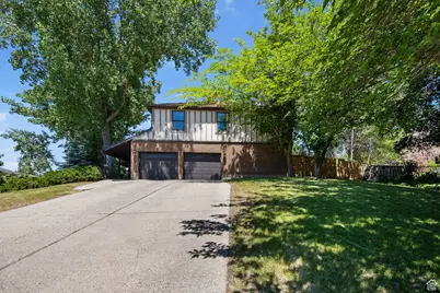 2673 E Toni Cir S, Cottonwood Heights, UT 84121 - Photo 37