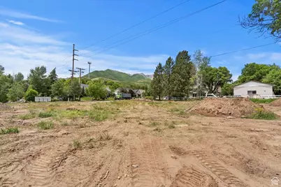 5630 N Robinson Ln, Mountain Green, UT 84050 - Photo 15