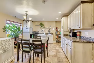 338 S Holdaway Rd, Vineyard, UT 84059 - Photo 37