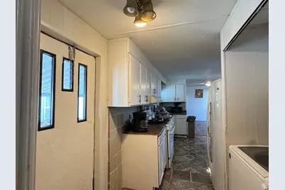 2919 S 2500 W #35, West Valley, UT 84119 - Photo 11