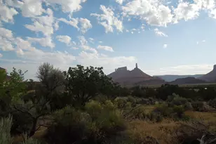 313 W Holyoak Ln, Castle Valley, UT 84532 - Photo 9