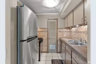 5320 S 570 E #L, Salt Lake City, UT 84107 - Photo 3