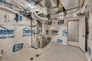 6976 S Skyloop Dr W, West Jordan, UT 84081 - Photo 43