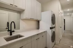 214 S 200 E, Moab, UT 84532 - Photo 27