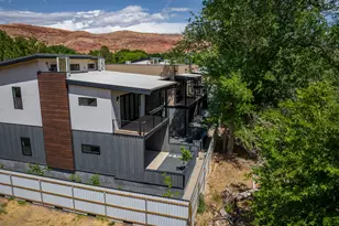 214 S 200 E, Moab, UT 84532 - Photo 35
