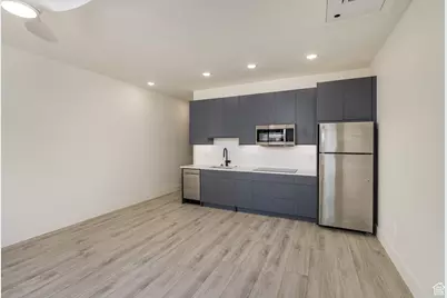 214 S 200 E #4, Moab, UT 84532 - Photo 3