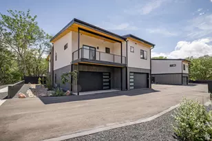 214 S 200 E, Moab, UT 84532 - Photo 31