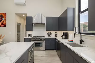 214 S 200 E #7, Moab, UT 84532 - Photo 9