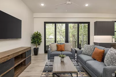 214 S 200 E #8, Moab, UT 84532 - Photo 5