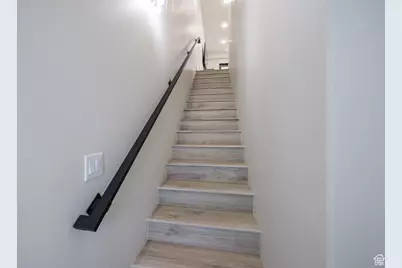 214 S 200 E #9, Moab, UT 84532 - Photo 3