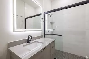 214 S 200 E, Moab, UT 84532 - Photo 15