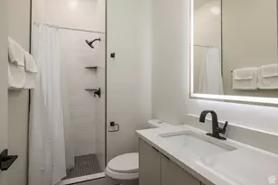 214 S 200 E, Moab, UT 84532 - Photo 17