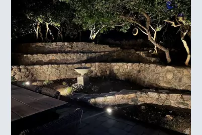 2842 E Oakbrook Cir, Salt Lake City, UT 84108 - Photo 35