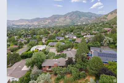 2842 E Oakbrook Cir, Salt Lake City, UT 84108 - Photo 33