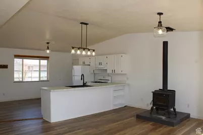 320 N Center, Torrey, UT 84775 - Photo 5