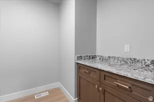 61 E 600 S, Nephi, UT 84648 - Photo 33