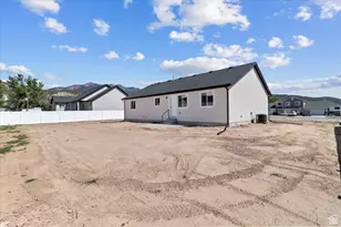 61 E 600 S, Nephi, UT 84648 - Photo 19