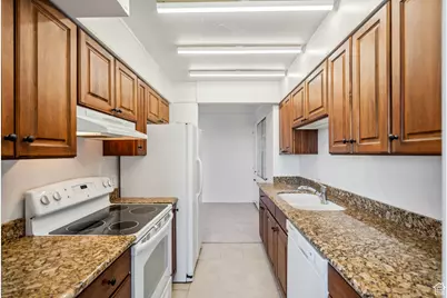 777 E South Temple N #9J, Salt Lake City, UT 84102 - Photo 9